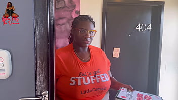Ebony Bbw Who Quit Porn, Delivers Pizza And Gets Tip free video